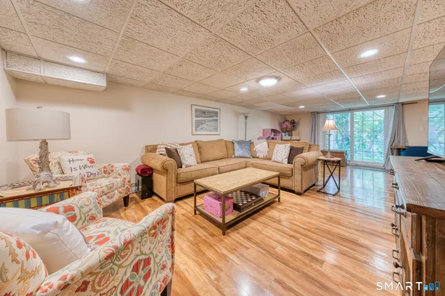 $292,500 | 797 Long Hill Road, Unit B, Middletown, CT 06457