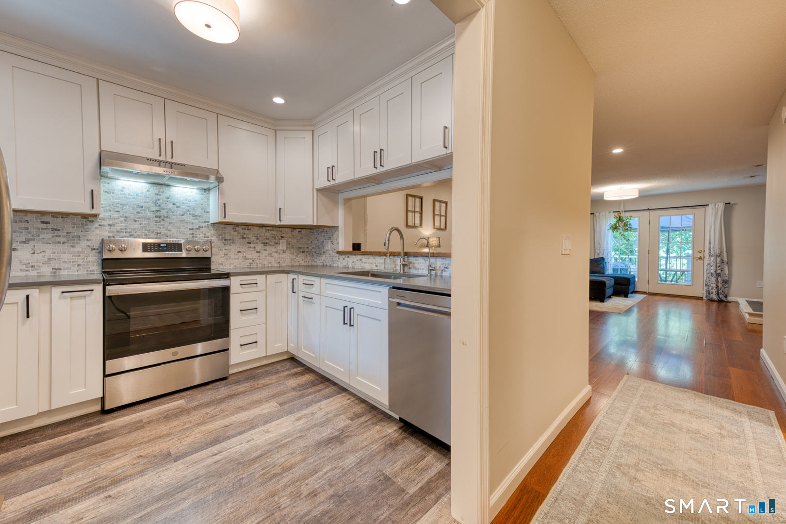 797 Long Hill Road, Unit B Middletown, CT 06457 - Photo 4 of 32