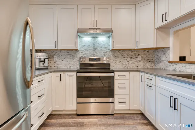 $292,500 | 797 Long Hill Road, Unit B, Middletown, CT 06457