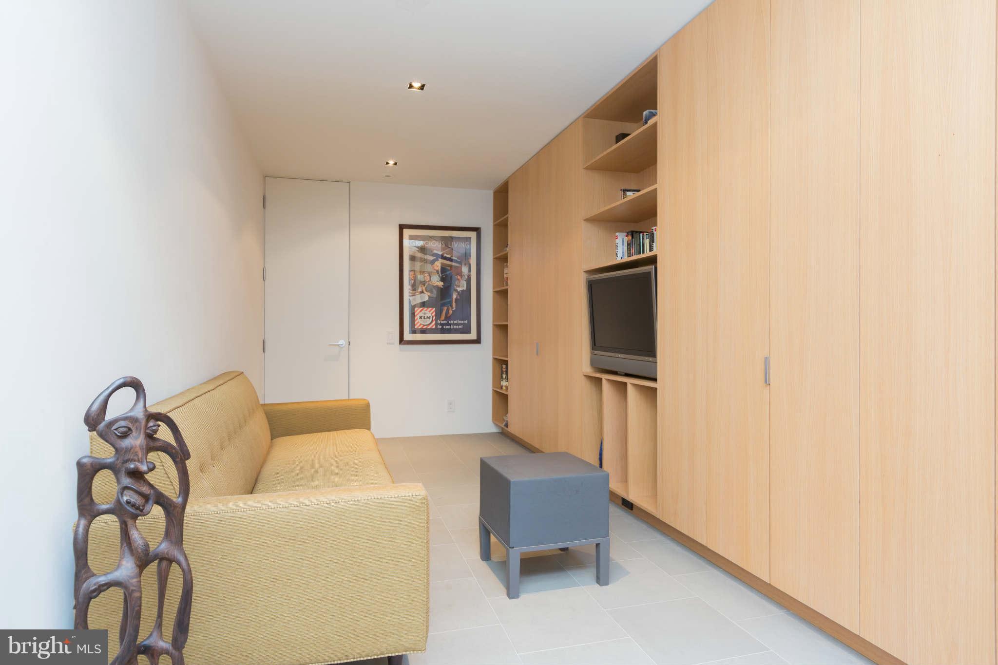 2104 R Street Northwest, Unit 5 Washington, DC 20008 - Photo 11 of 29 Interior (General)