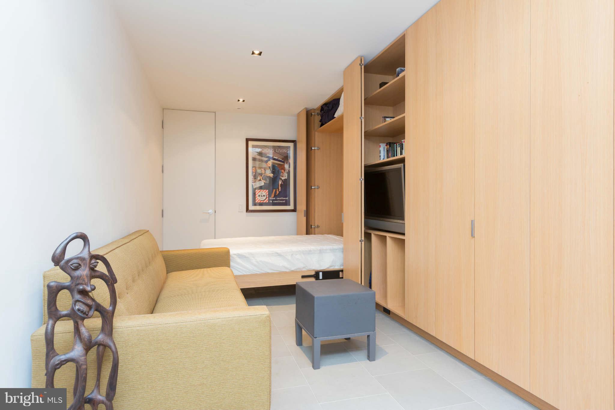 2104 R Street Northwest, Unit 5 Washington, DC 20008 - Photo 12 of 29 Interior (General)