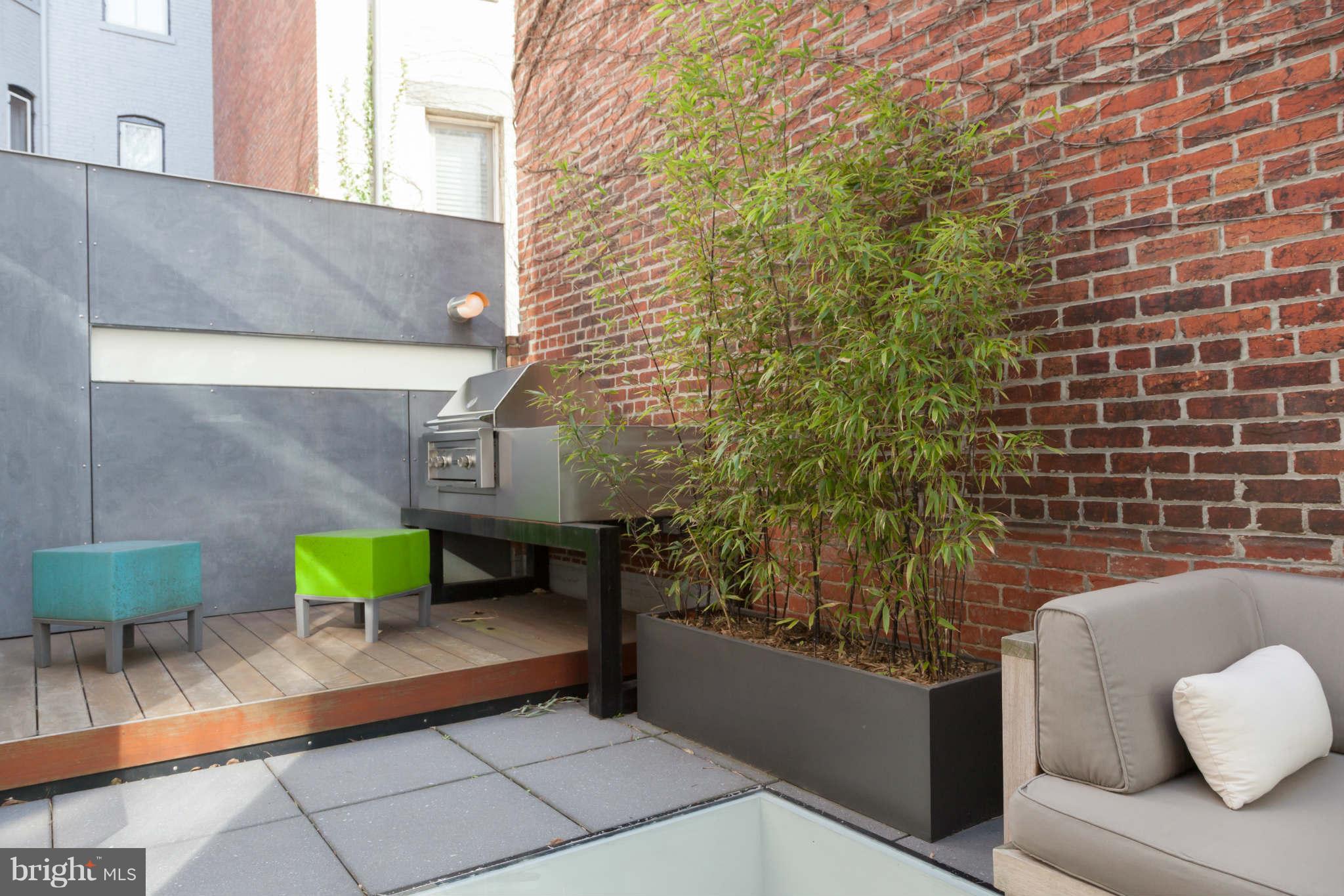 2104 R Street Northwest, Unit 5 Washington, DC 20008 - Photo 27 of 29 Exterior (Rear)