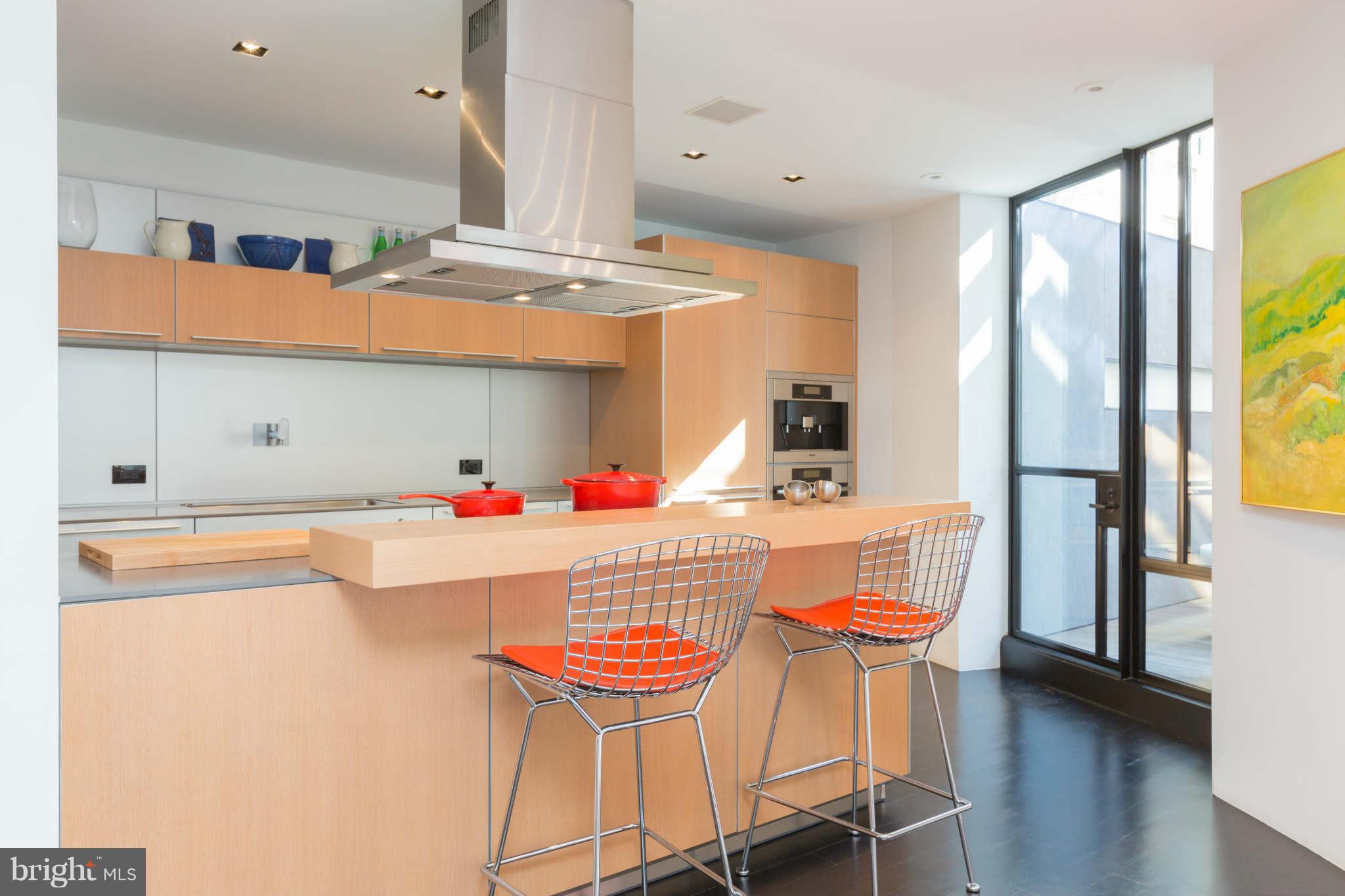2104 R Street Northwest, Unit 5 Washington, DC 20008 - Photo 4 of 29 Kitchen