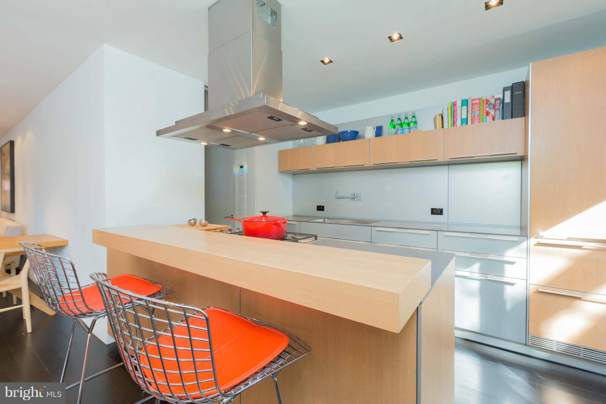 2104 R Street Northwest, Unit 5 Washington, DC 20008 - Photo 5 of 29 Kitchen