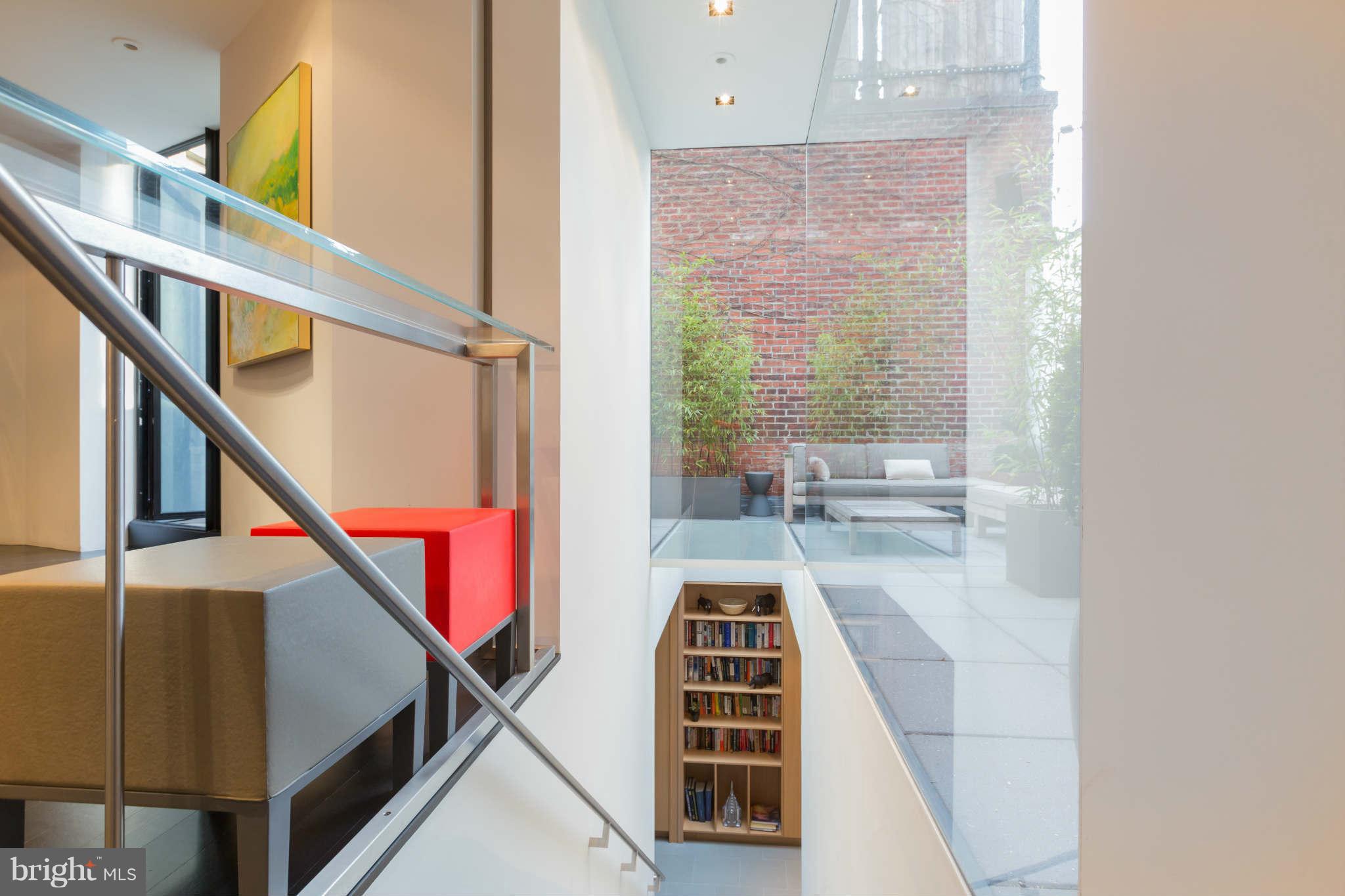 2104 R Street Northwest, Unit 5 Washington, DC 20008 - Photo 10 of 29 Interior (General)