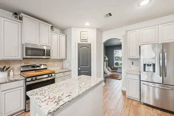 $4,000 | 2406 Harborwood Court, Texas City, TX 77568