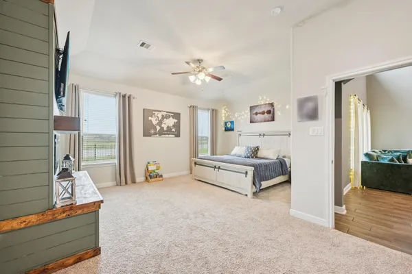 $4,000 | 2406 Harborwood Court, Texas City, TX 77568