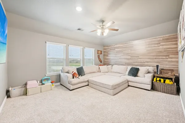 $4,000 | 2406 Harborwood Court, Texas City, TX 77568