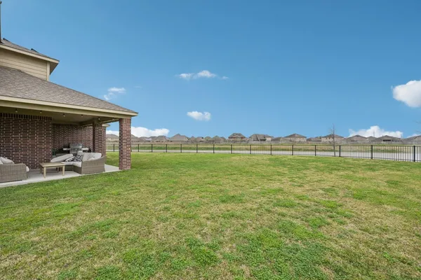 $4,000 | 2406 Harborwood Court, Texas City, TX 77568