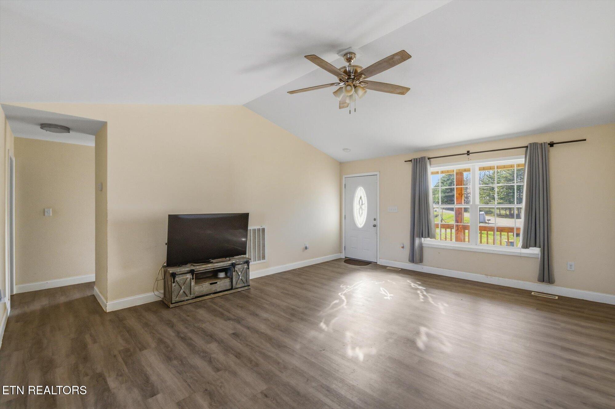 368 Sweetsprings Road Madisonville, TN 37354 - Photo 5 of 14 05-368-Sweetsprings-Rd-Madisonville-TN-5