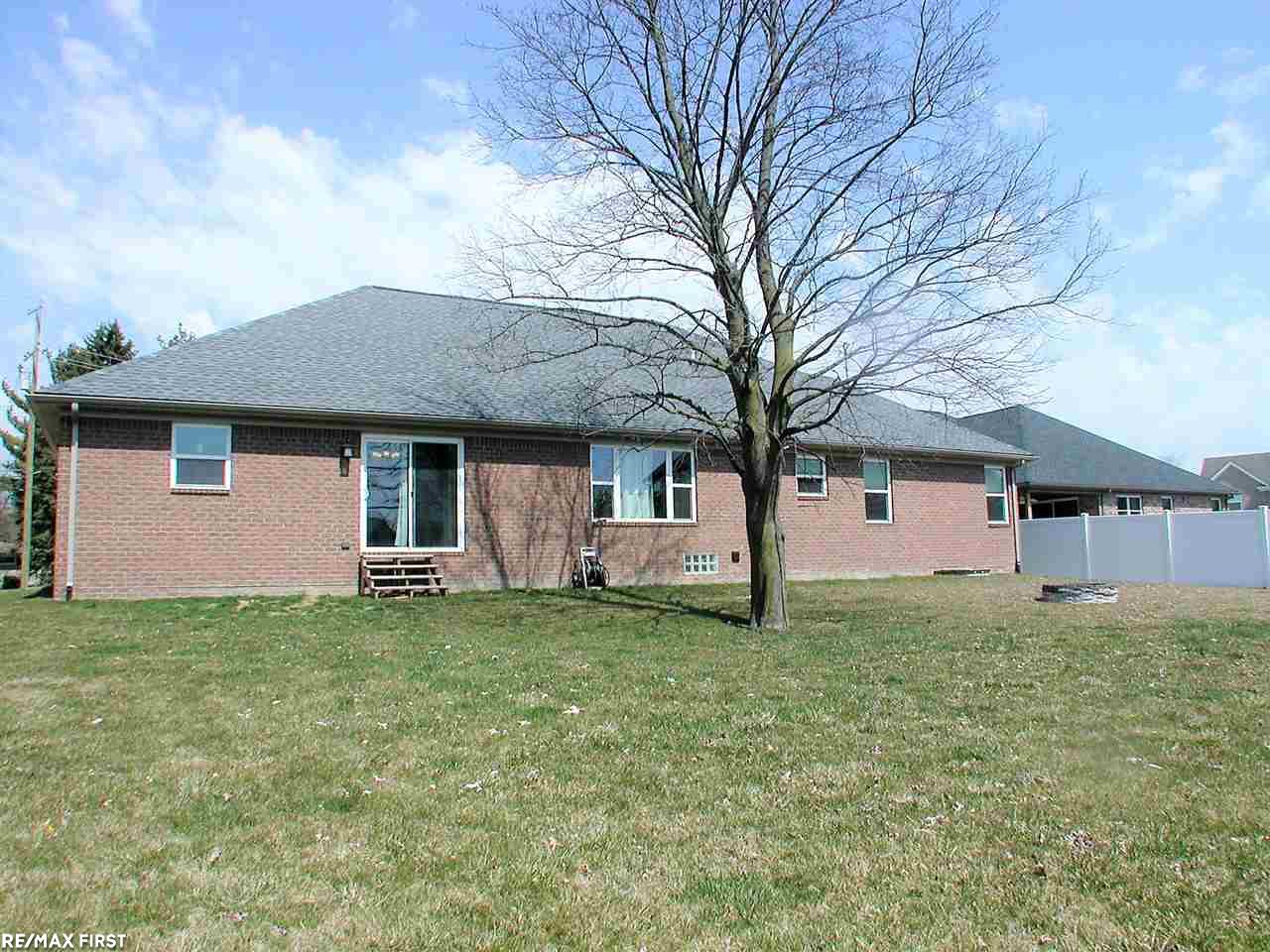 33600 Mulvey Road Fraser, MI 48026 - Photo 3 of 26 31344836-2.JPG