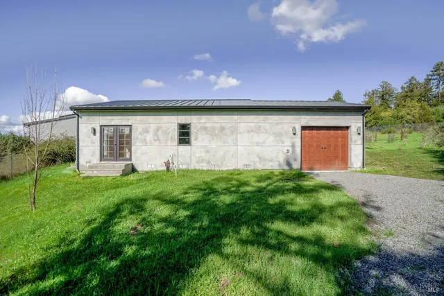 $2,501,000 | 5300 Gravenstein Highway South, Sebastopol, CA 95472