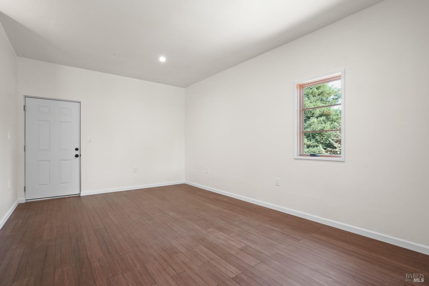 5300 Gravenstein Highway South Sebastopol, CA 95472 - Photo 31 of 75