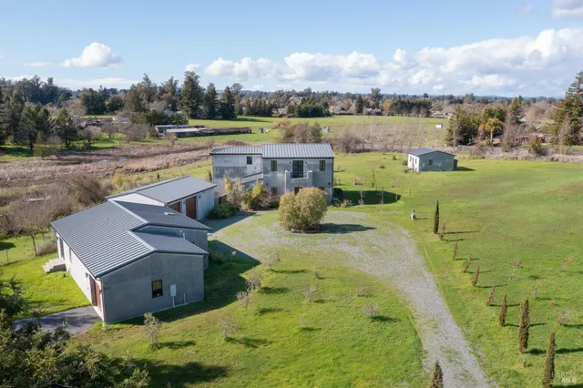 $2,501,000 | 5300 Gravenstein Highway South, Sebastopol, CA 95472
