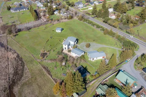 $2,499,000 | 5300 Gravenstein Highway South, Sebastopol, CA 95472