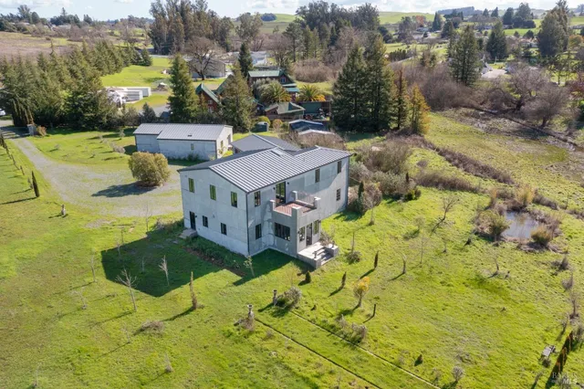 $2,501,000 | 5300 Gravenstein Highway South, Sebastopol, CA 95472