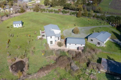 $2,499,000 | 5300 Gravenstein Highway South, Sebastopol, CA 95472