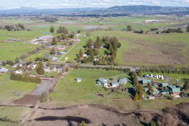 $2,501,000 | 5300 Gravenstein Highway South, Sebastopol, CA 95472