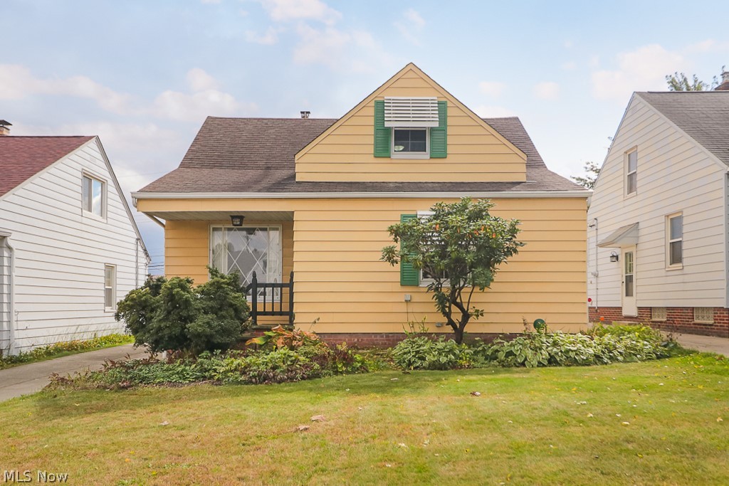 11436 Chester Road Cleveland, OH 44125 - Photo 1 of 26