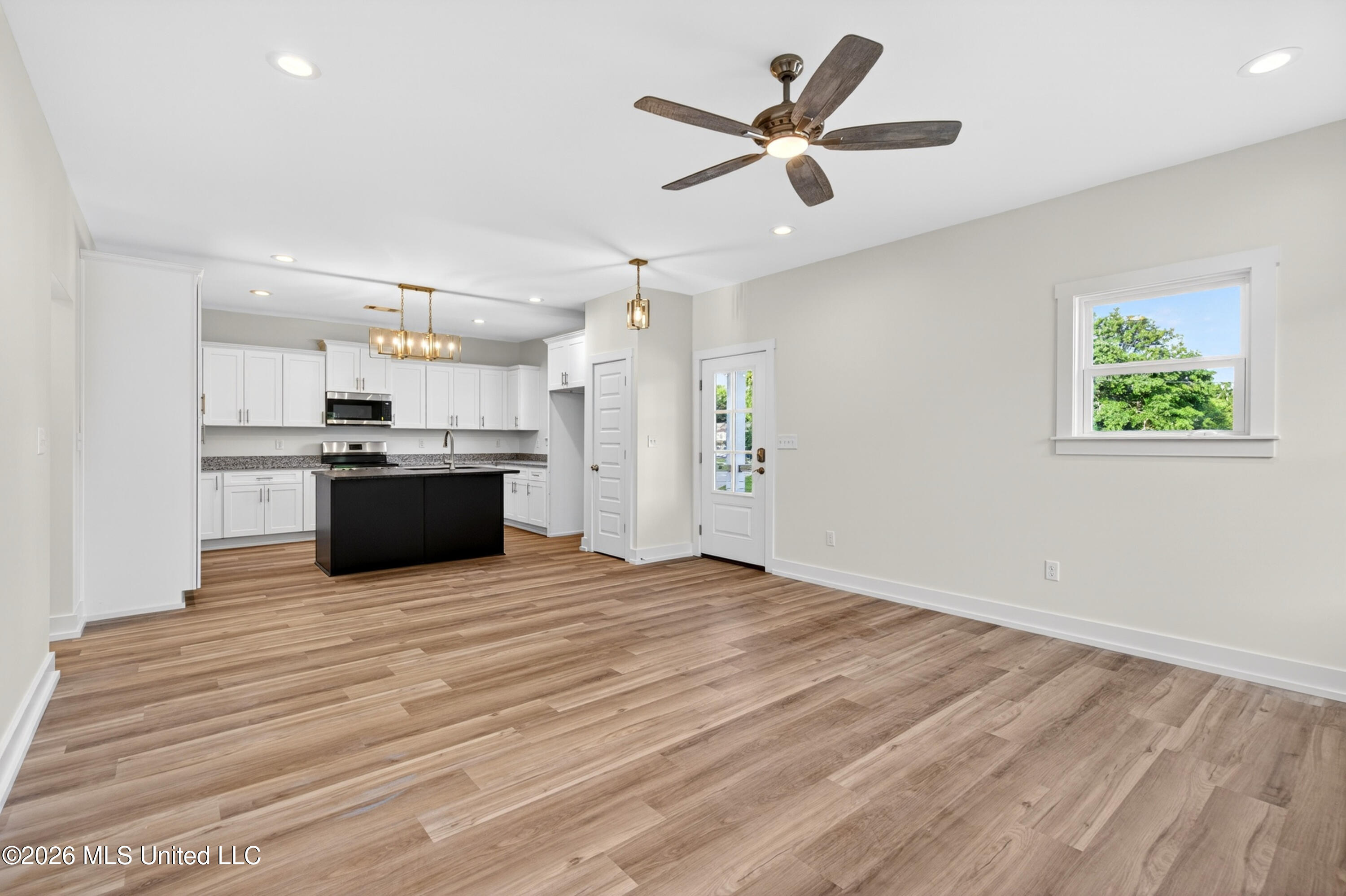 171 Locust Drive D'Iberville, MS 39540 - Photo 6 of 47 171LocustDr.-6