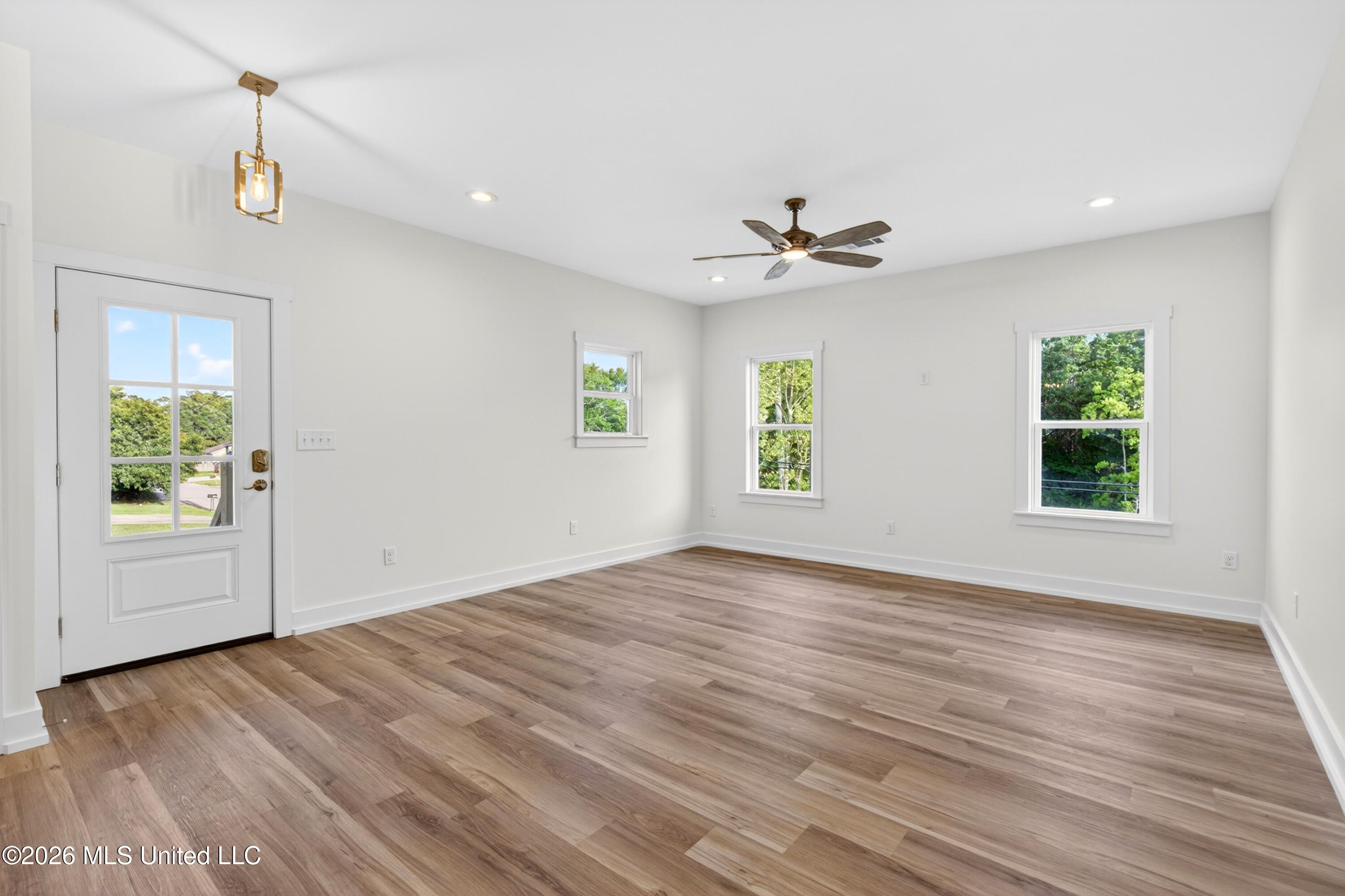 171 Locust Drive D'Iberville, MS 39540 - Photo 7 of 47 171LocustDr.-7