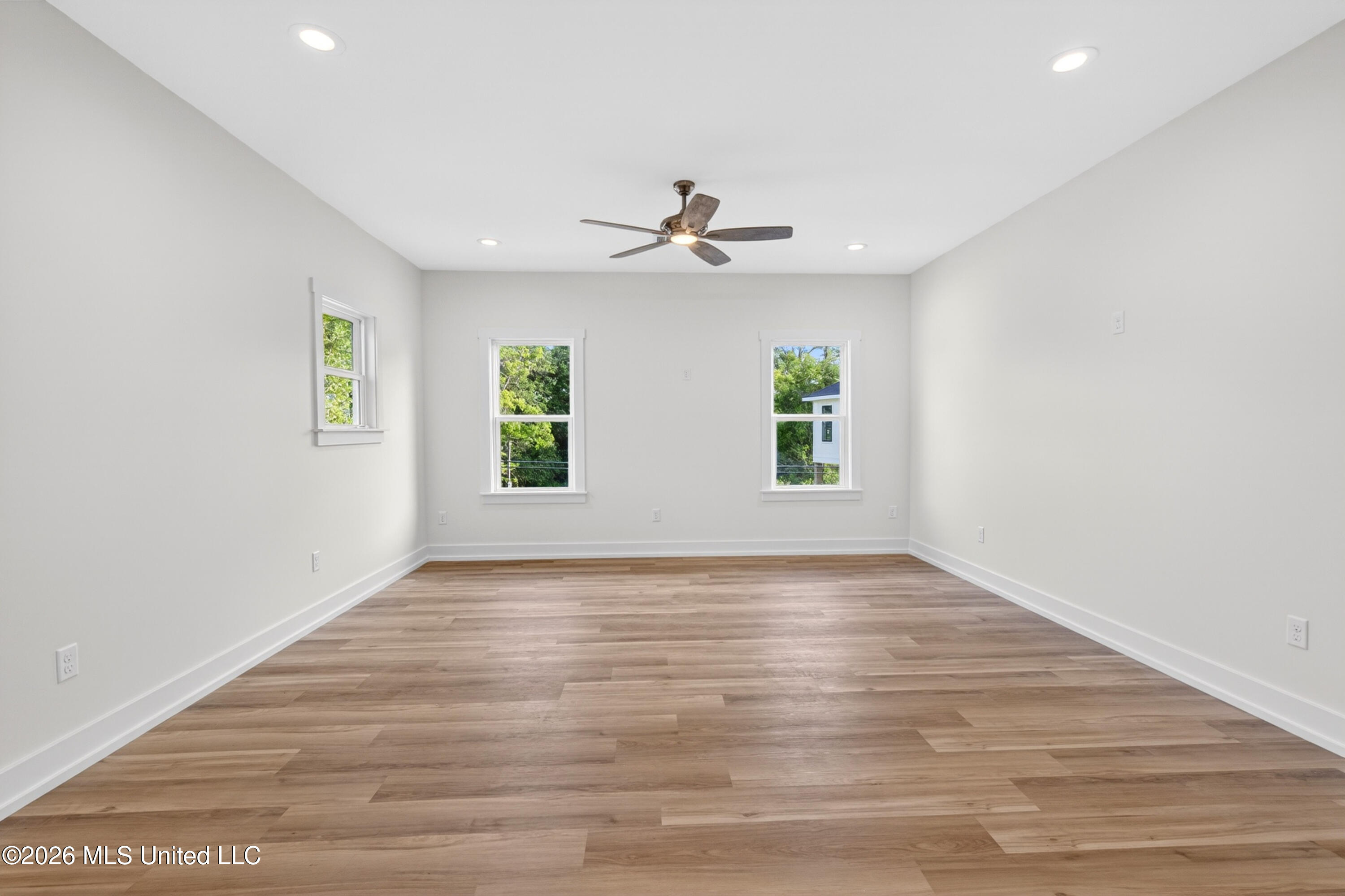 171 Locust Drive D'Iberville, MS 39540 - Photo 8 of 47 171LocustDr.-8