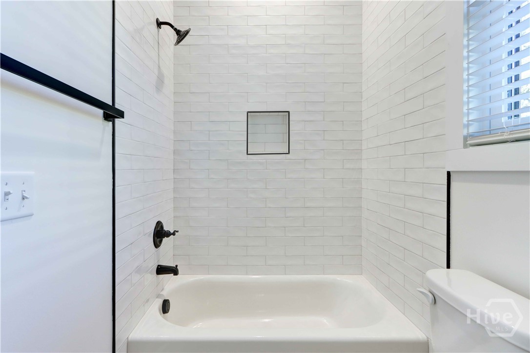 222 West 39th Street Savannah, GA 31401 - Photo 19 of 21