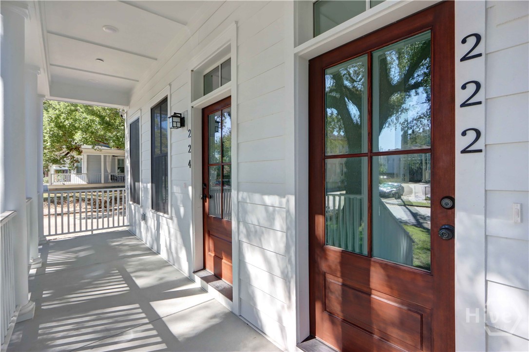 222 West 39th Street Savannah, GA 31401 - Photo 3 of 21