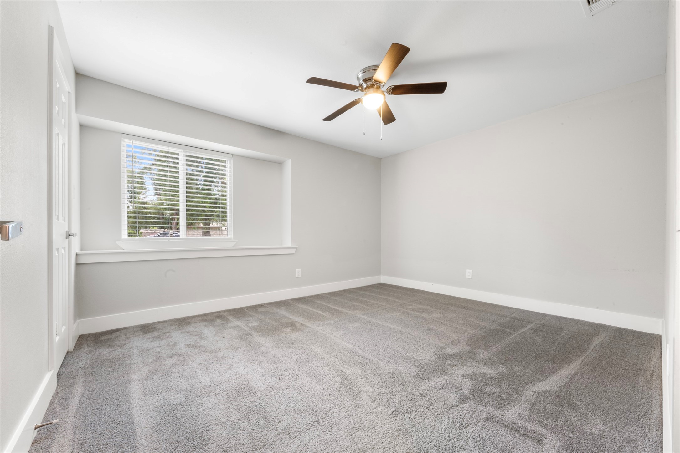 15151 Robin Trail Conroe, TX 77302 - Photo 21 of 50