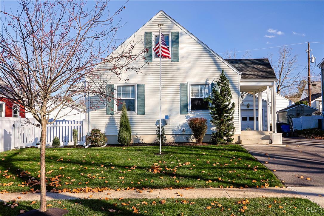 433 Birch Road Hellertown, PA 18055 - Photo 1 of 39 Front of Home