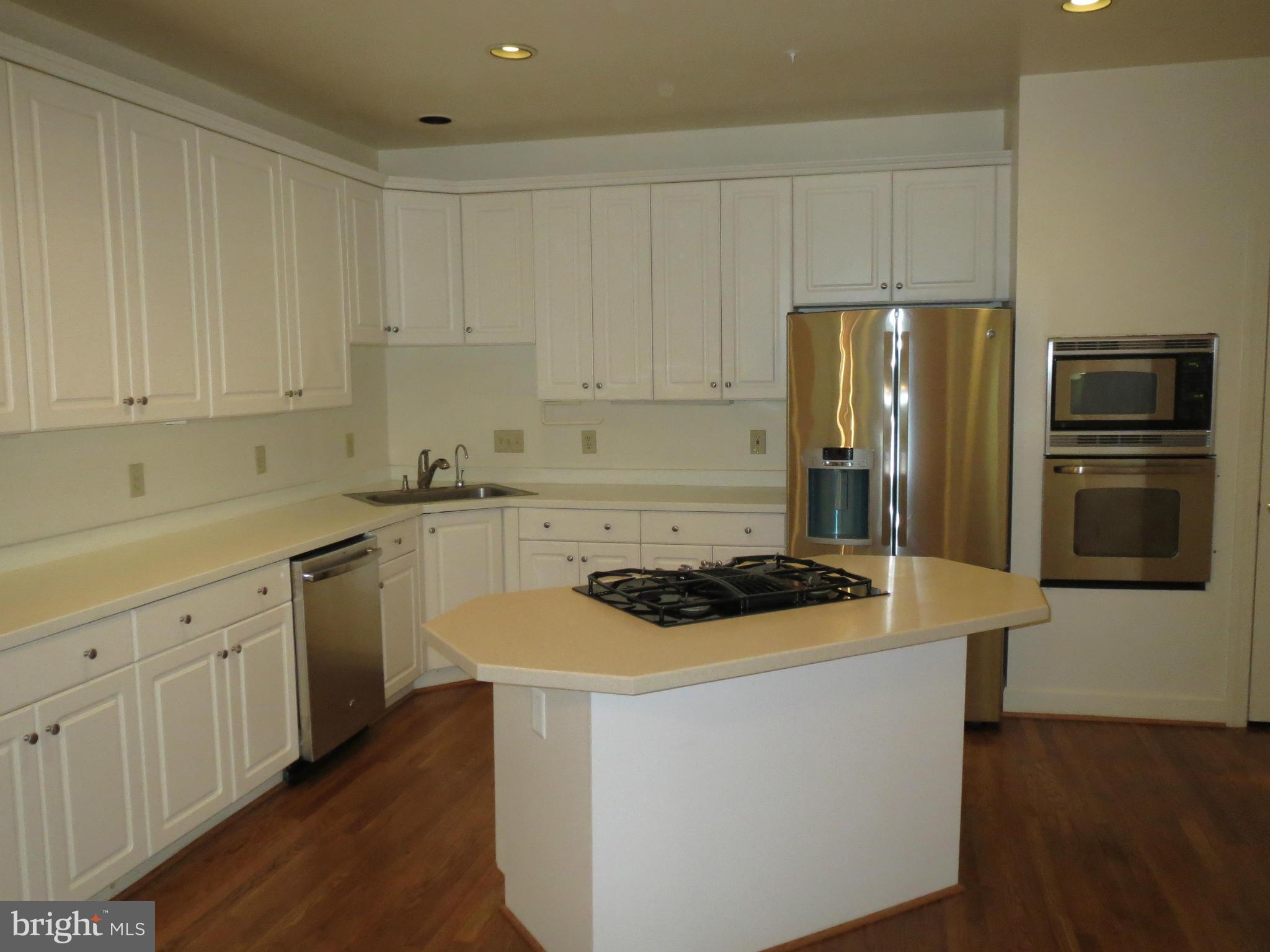 10912 Bells Ridge Drive Potomac, MD 20854 - Photo 20 of 30 Kitchen
