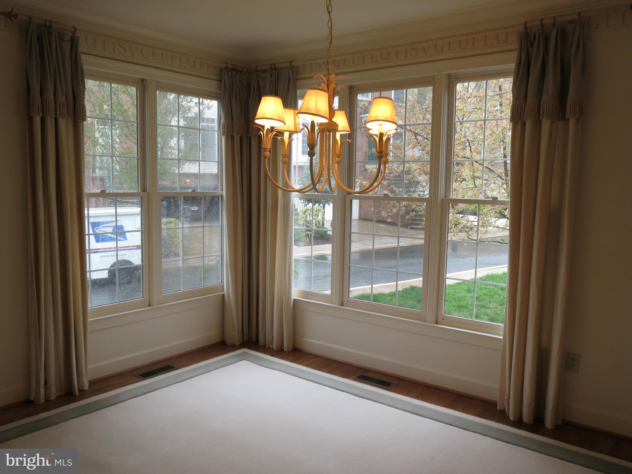 10912 Bells Ridge Drive Potomac, MD 20854 - Photo 10 of 30 Dining Room
