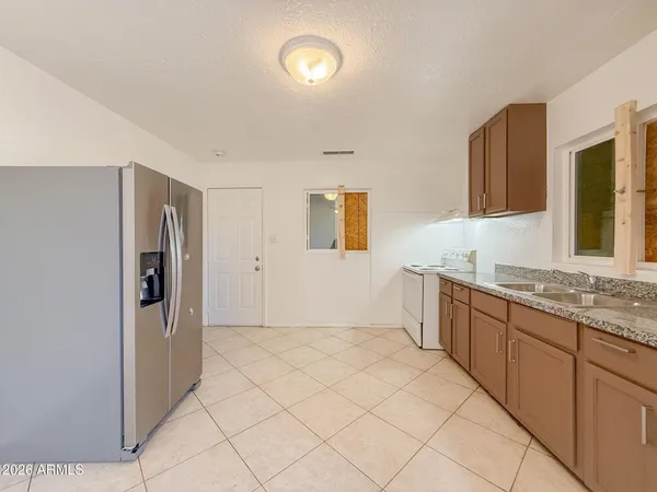 $1,595 | 3442 East Melvin Street, Unit 5, Phoenix, AZ 85008