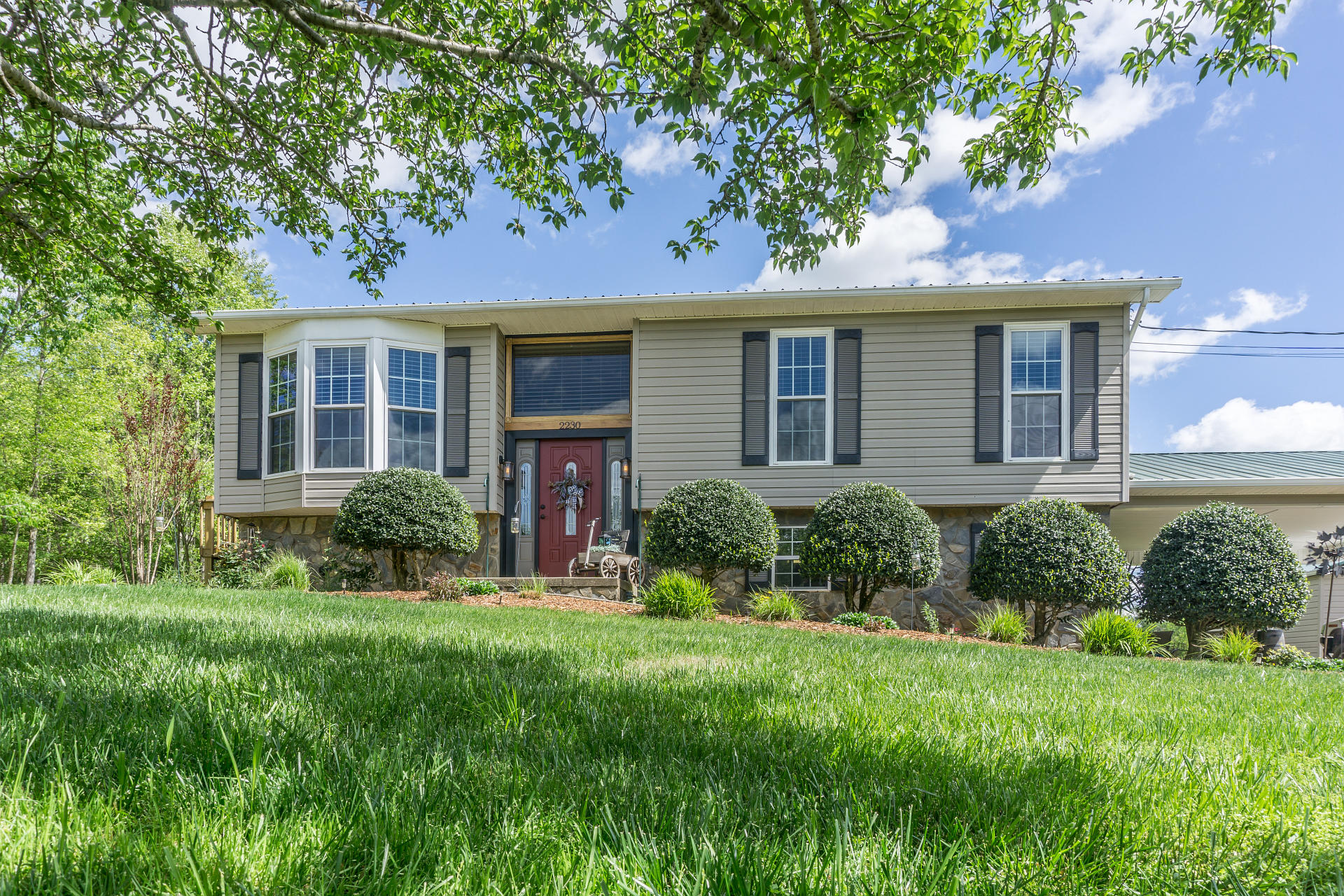 2230 Whitehouse Road Greeneville, TN 37745 - Photo 2 of 56 2230WhitehouseG_03