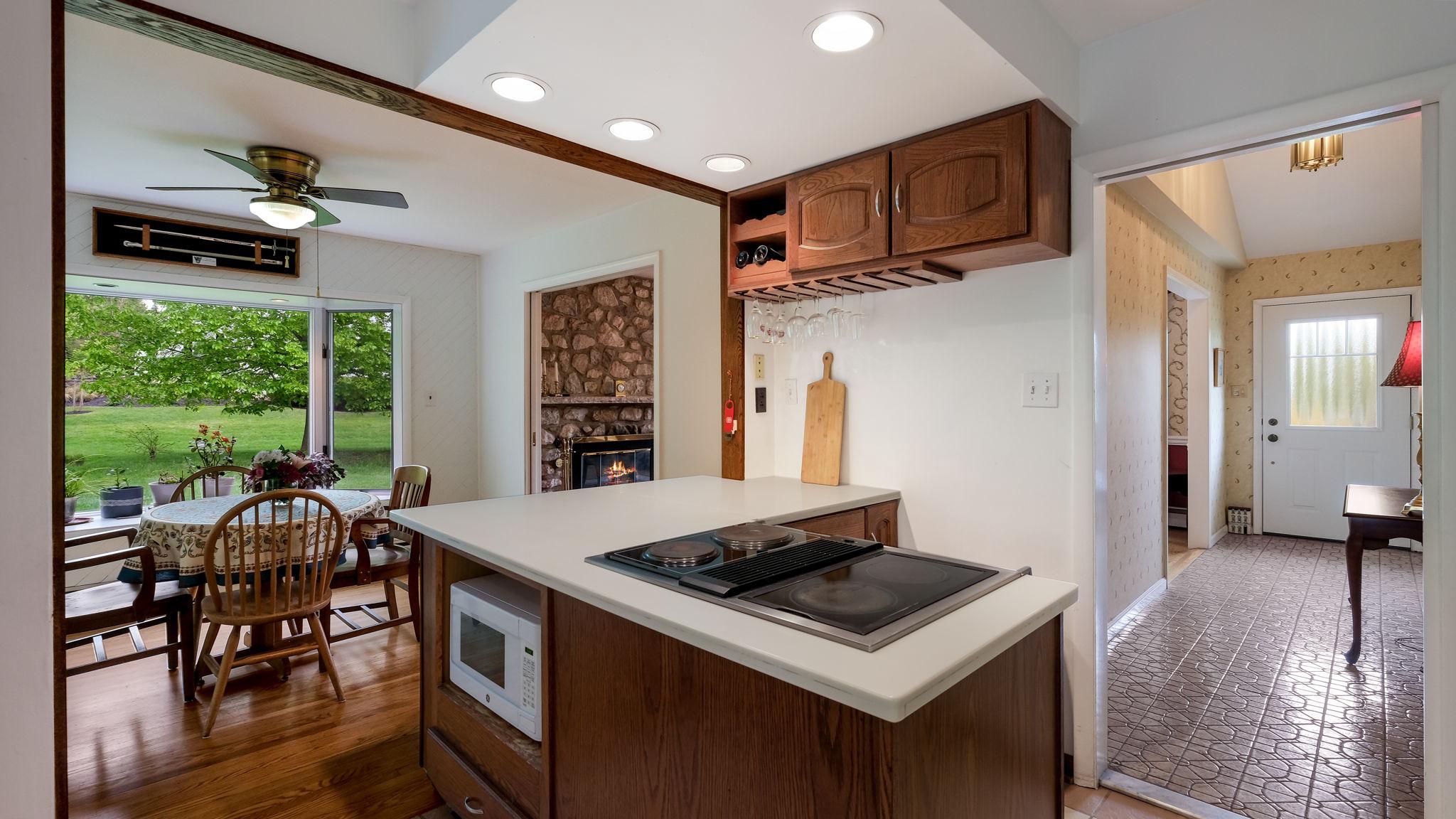 816 Warren Road Ambler, PA 19002 - Photo 16 of 51 Kitchen off breakfast area