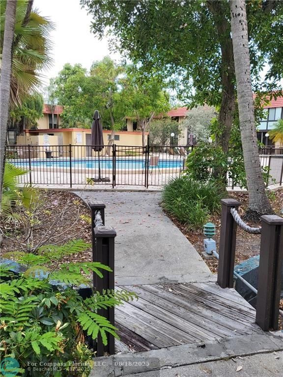 780 Northeast 199th Street, Unit E 101 Miami, FL 33179 - Photo 30 of 34