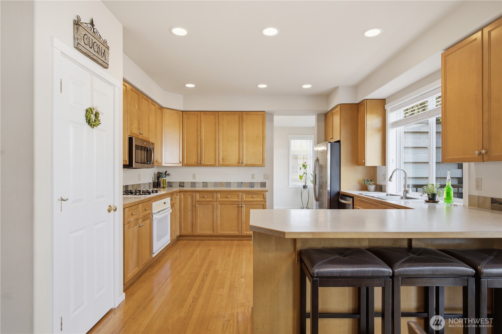 1708 Northeast 26th Place Renton, WA 98056 - Photo 16 of 40 Gallery Image 16