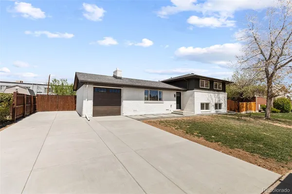 $549,999 | 1423 West 103rd Place, Northglenn, CO 80260