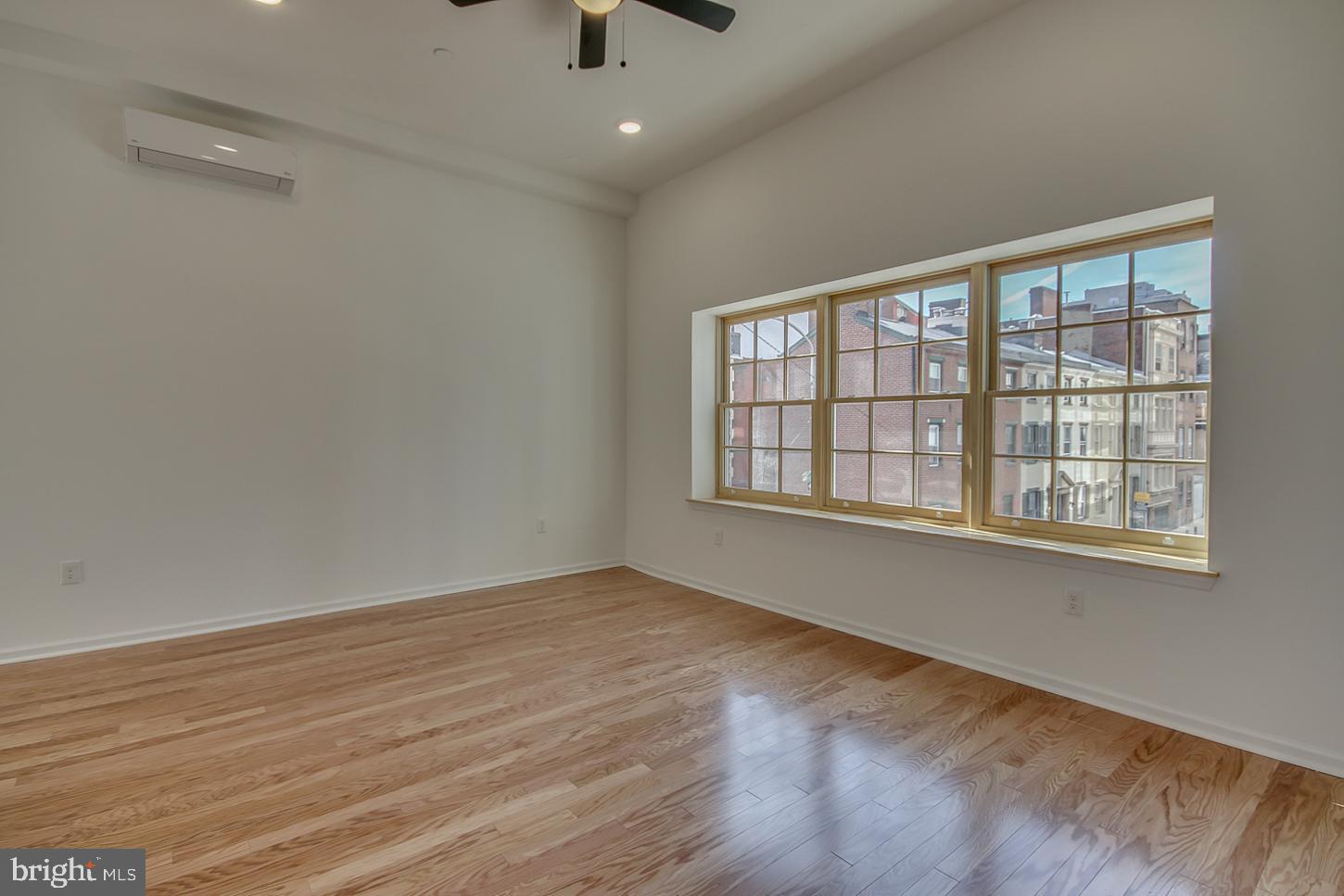 261 South 17th Street, Unit 2F Philadelphia, PA 19103 - Photo 9 of 32
