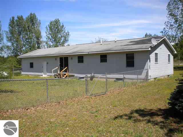 13420 South Cedar Road Cedar, MI 49621 - Photo 6 of 22 1736430-5.JPG