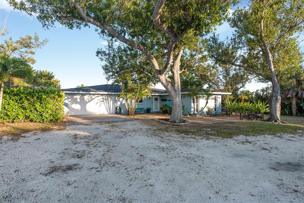 300 East Bay Heights Road Englewood, FL 34223 - Photo 5 of 71
