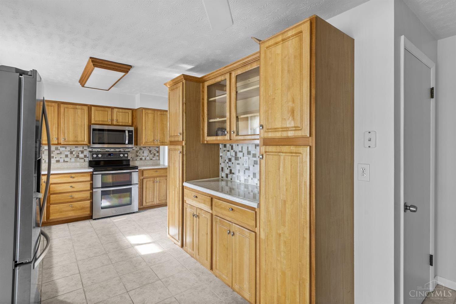 6224 Cook Road Milford, OH 45150 - Photo 12 of 37 Gallery Image 12