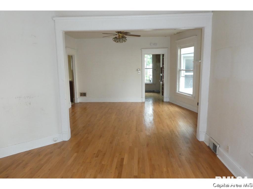 1215 West Edwards Street Springfield, IL 62704 - Photo 3 of 16