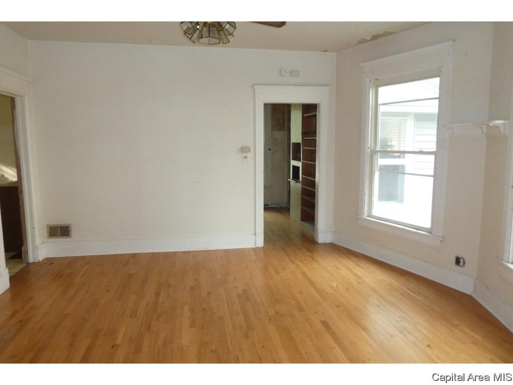 1215 West Edwards Street Springfield, IL 62704 - Photo 5 of 16