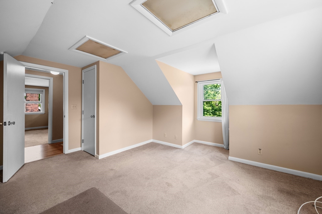 74 Harris Road Lynn, MA 01904 - Photo 19 of 39