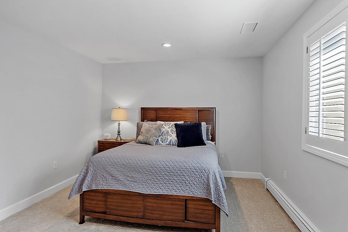 35 Hawthorne Road Windham, NH 03087 - Photo 14 of 40