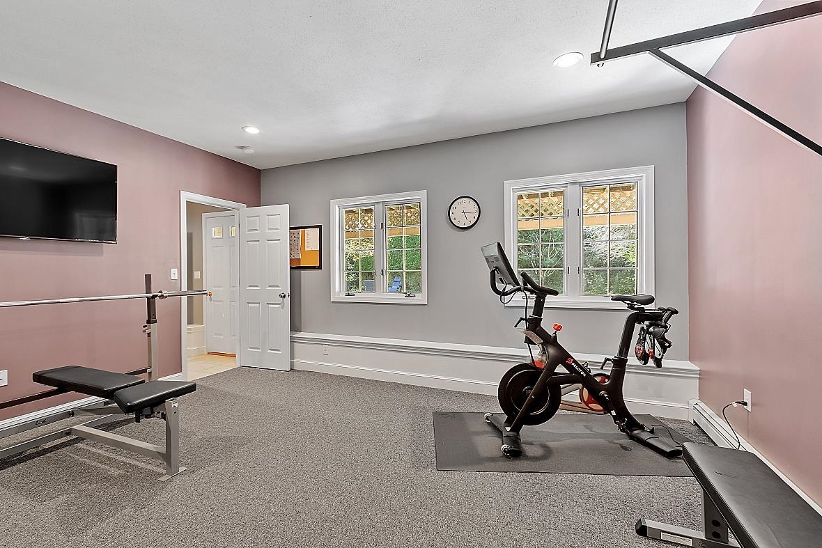 35 Hawthorne Road Windham, NH 03087 - Photo 25 of 40