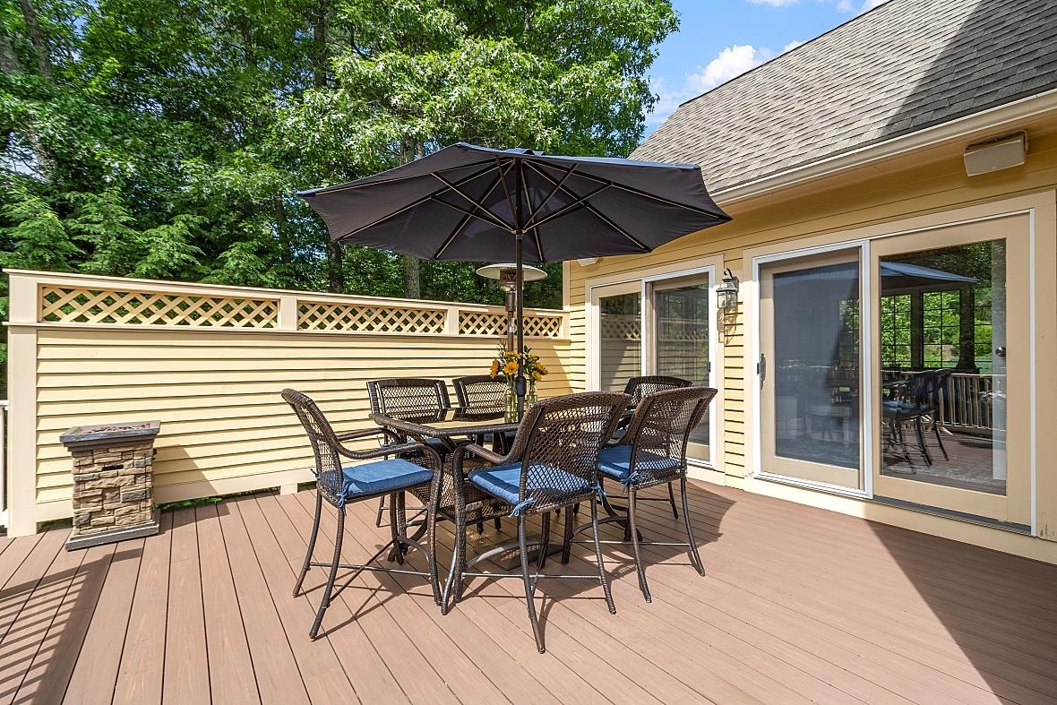 35 Hawthorne Road Windham, NH 03087 - Photo 27 of 40