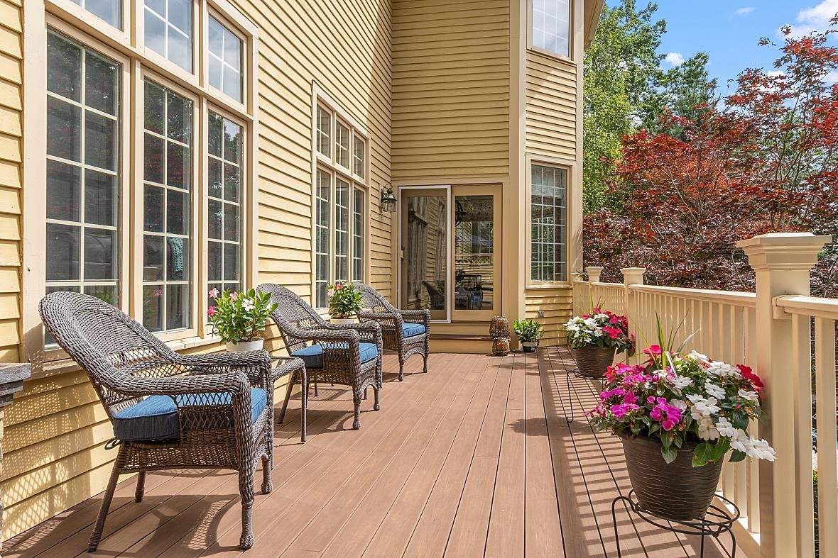 35 Hawthorne Road Windham, NH 03087 - Photo 28 of 40