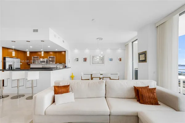 $5,500 | 7901 Hispanola Avenue, Unit 1802, North Bay Village, FL 33141